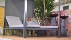 OUTLIV. Arezzo Daybed Aluminium/Olefin Anthrazit/Grau