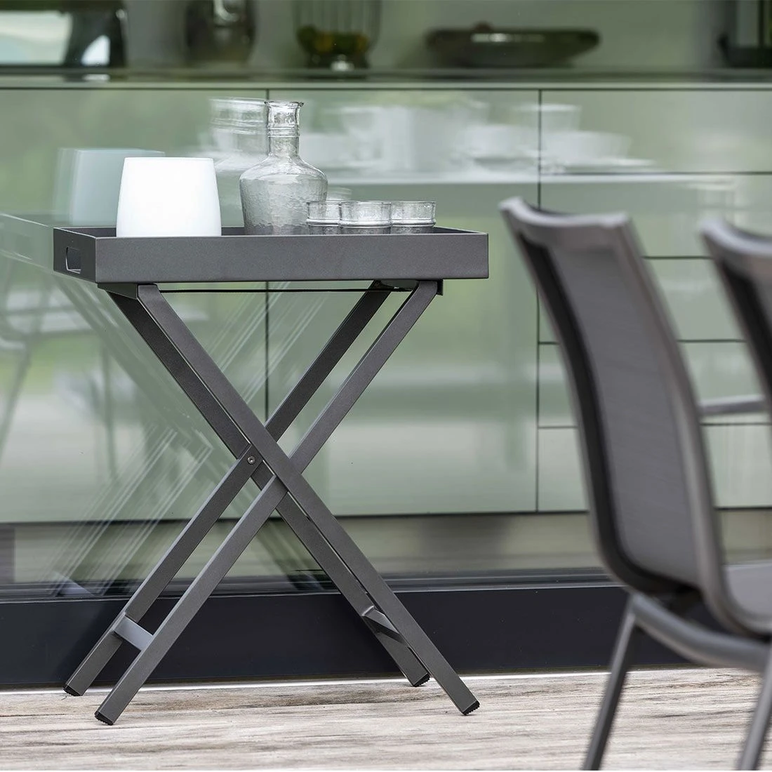 Stern Tabletttisch 60x40cm Aluminium Anthrazit 2 Stern Tabletttisch 60x40cm Aluminium Anthrazit – Bild 2