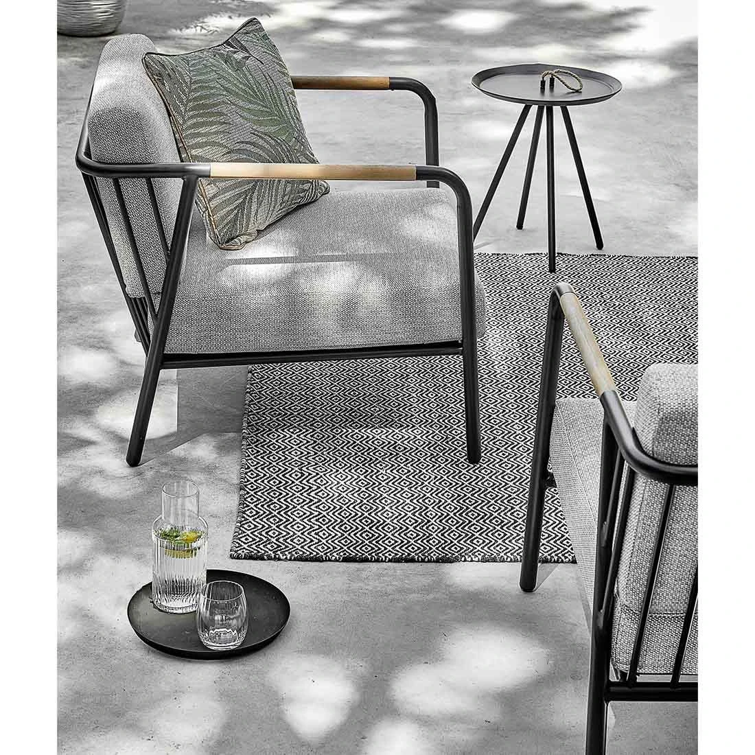 Apple Bee Elle Loungeset 3-tlg. Aluminium/Bee Wett Black/Natural Oak 7 Apple Bee Elle Loungeset 3-tlg. Aluminium/Bee Wett Black/Natural Oak – Bild 7