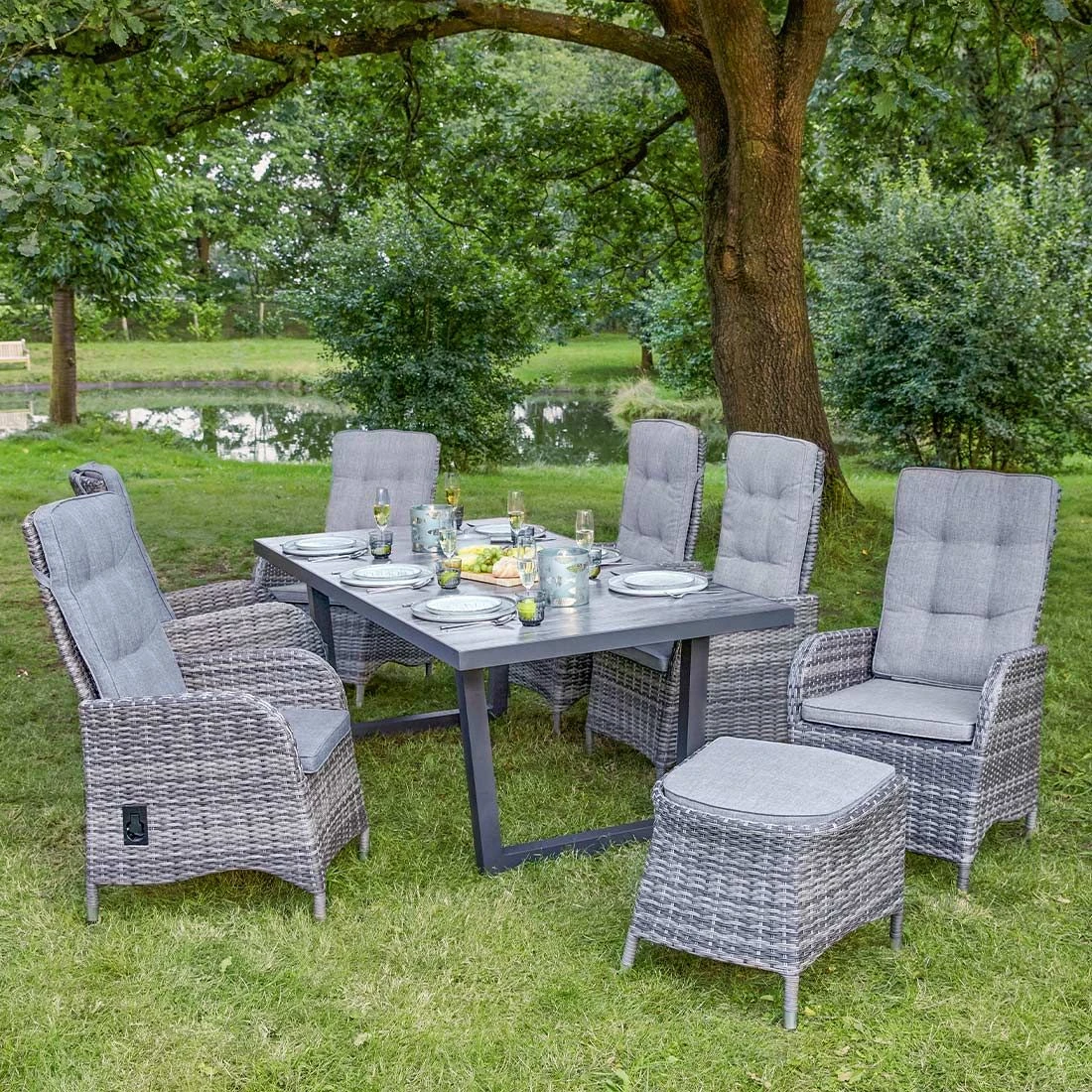 LC Garden Bailado Gartentisch 200x100cm Aluminium/Keramik Anthrazit/Holzoptik Dunkelgrau 3 LC Garden Bailado Gartentisch 200x100cm Aluminium/Keramik Anthrazit/Holzoptik Dunkelgrau – Bild 3