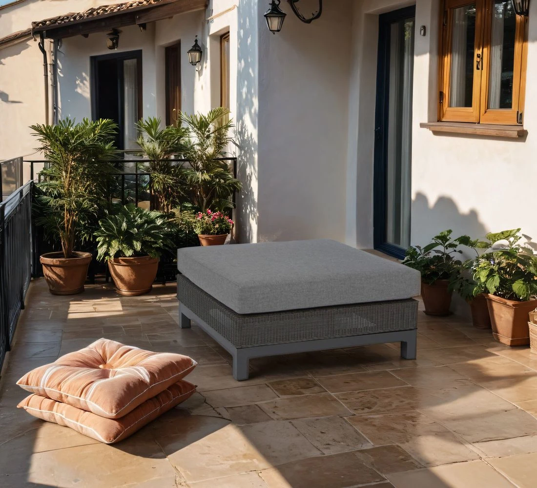 Stern Fontana Hocker Aluminium/Geflecht Basaltgrau/Seidengrau 1 Stern Fontana Hocker Aluminium/Geflecht Basaltgrau/Seidengrau